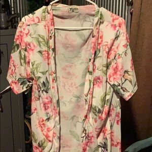 Robe from fabfitfun so cute